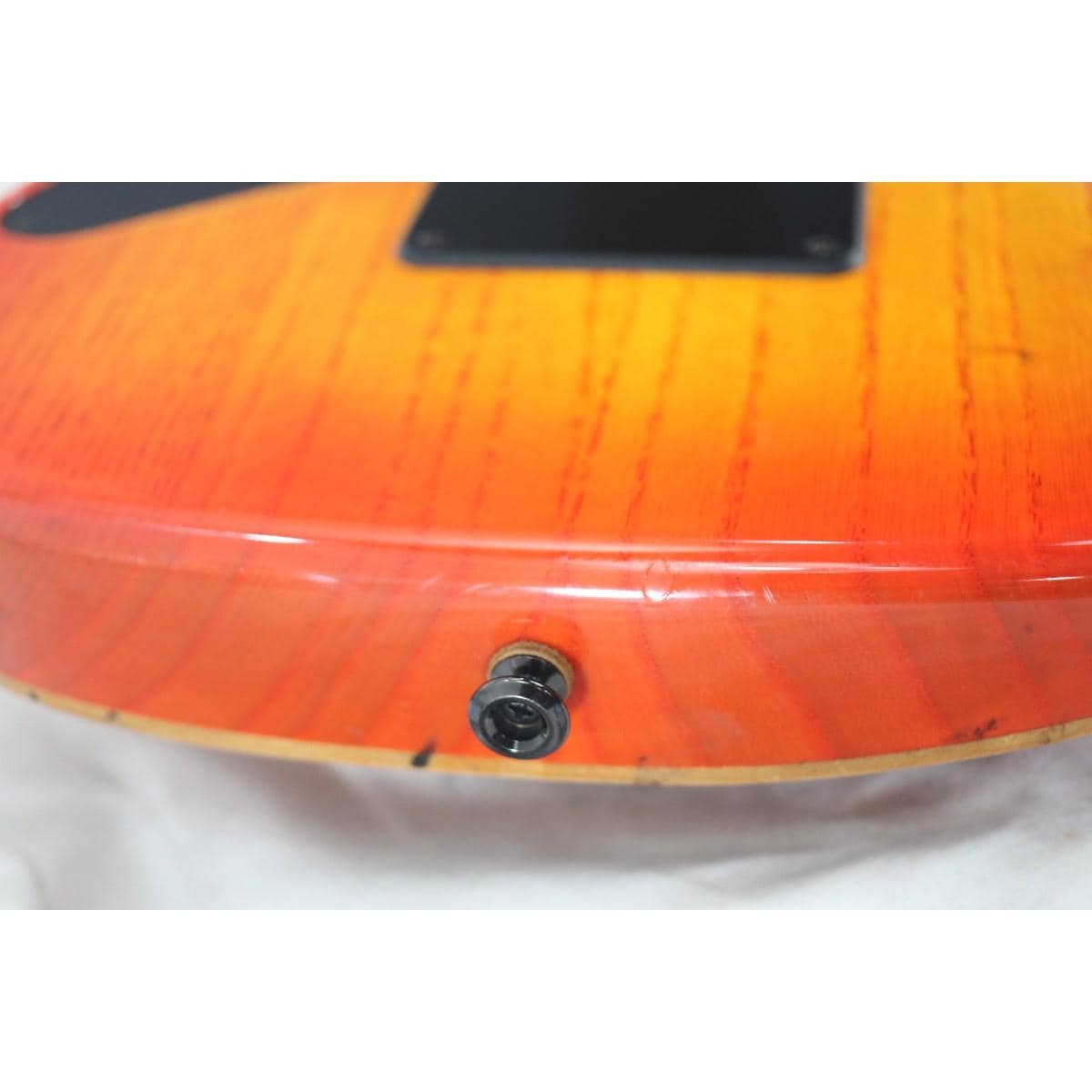 ＶＡＬＬＥＹ　ＡＲＴＳ　ＣＵＳＴＯＭ　ＬＩＮＥ　ＬＴＤ　ＳＲＥ－２７０