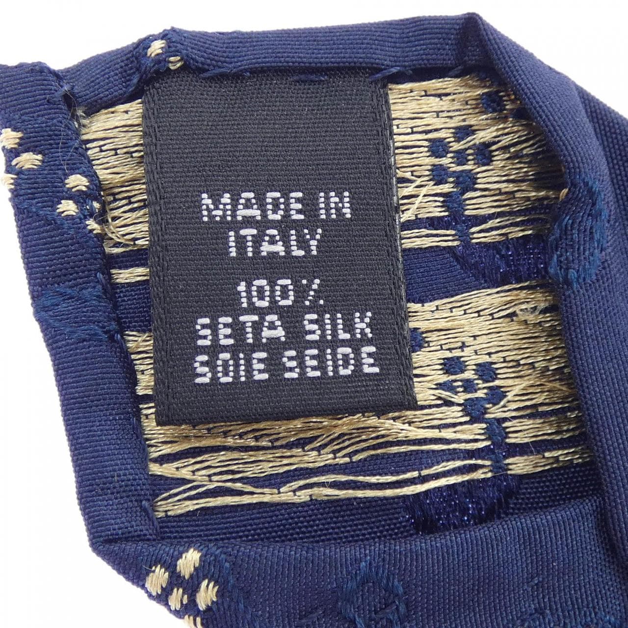 ATTO VANNUCCI NECKTIE