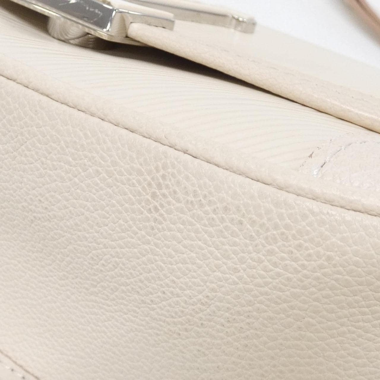 ルイヴィトン エピ ビュシ M59457 ショルダーバッグ