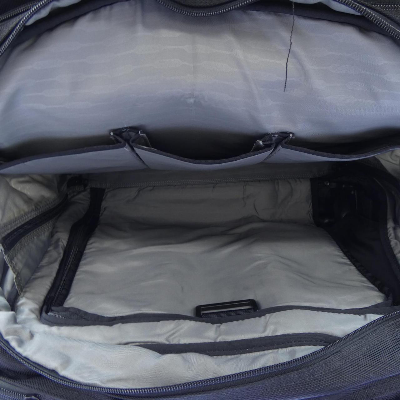 ヴィクトリノックス VICTORINOX CARRY BAG