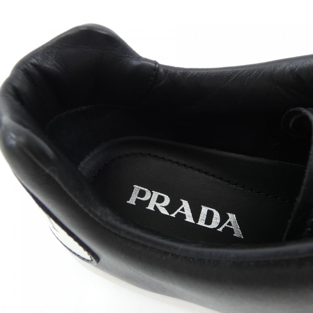 プラダ PRADA スニーカー