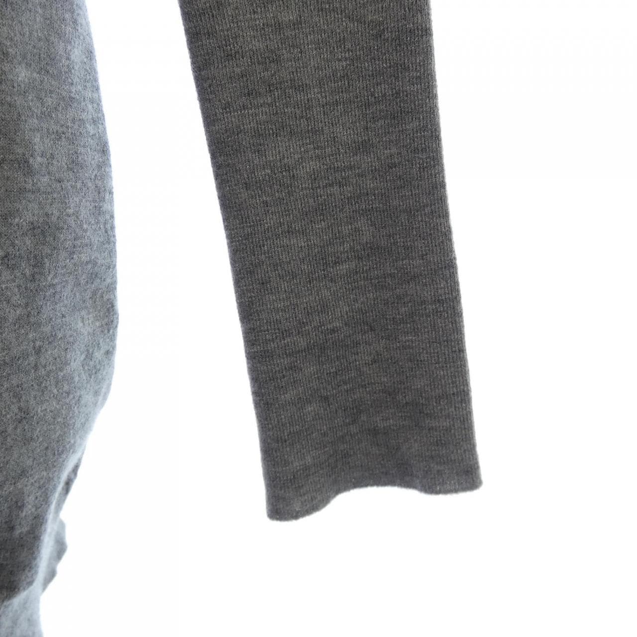 ブルネロクチネリ BRUNELLO CUCINELLI カーディガン