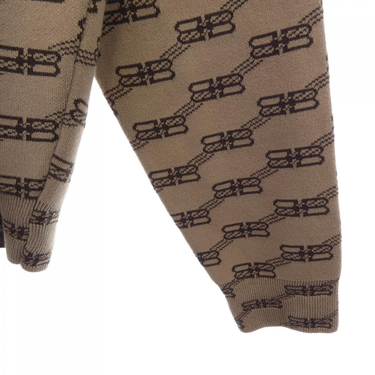 バレンシアガ BALENCIAGA WARDROBE 705033 T3253 ニット