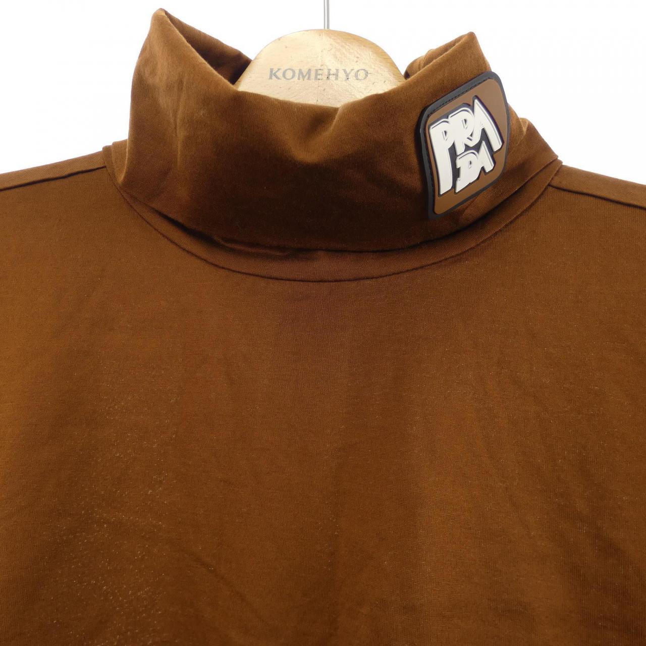 プラダ PRADA トップス