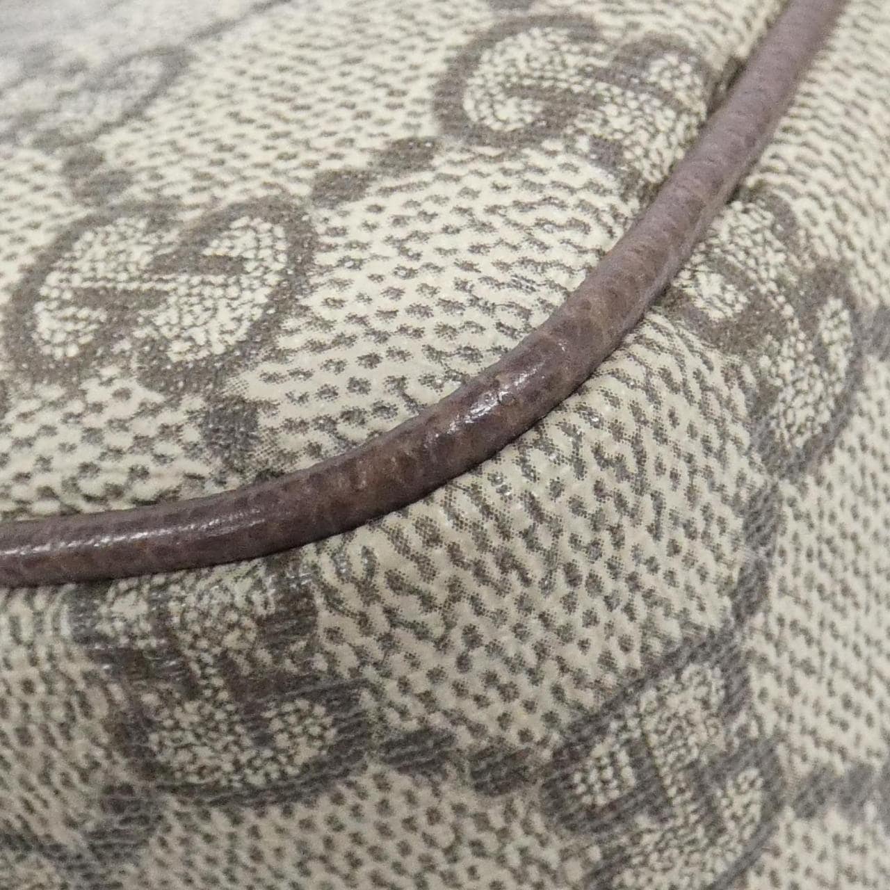 グッチ OPHIDIA 746308 96IWT ショルダーバッグ