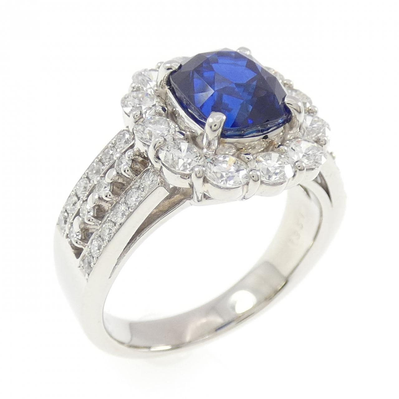 PT900 サファイヤ リング 3.20CT