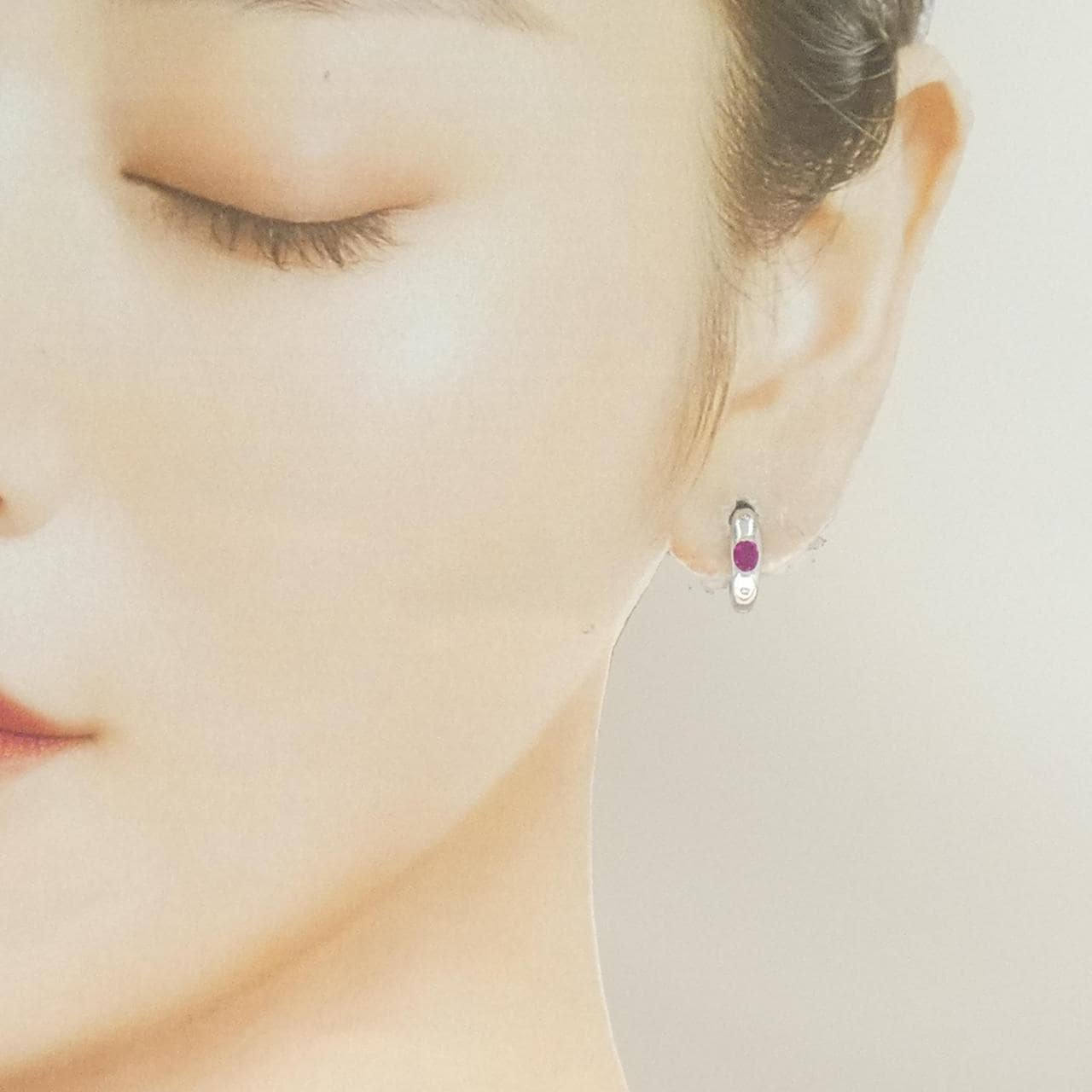 K14WG ルビー ピアス