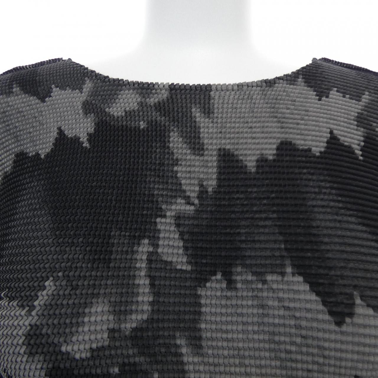 ミーイッセイミヤケ me ISSEY MIYAKE MI91FJ132 トップス