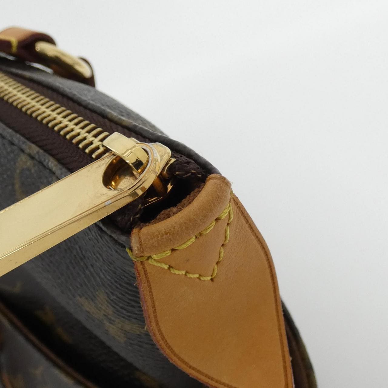 ルイヴィトン モノグラム トータリー PM M56688 バッグ