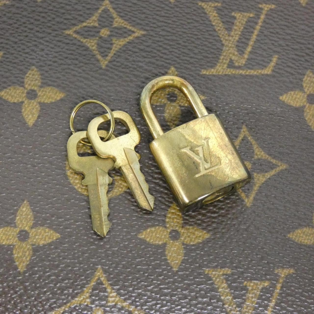 ルイヴィトン モノグラム スピーディ 30cm M41526 ボストンバッグ