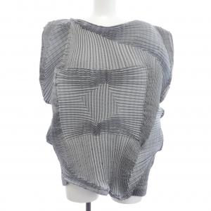 イッセイミヤケ ISSEY MIYAKE IM93FJ029 トップス