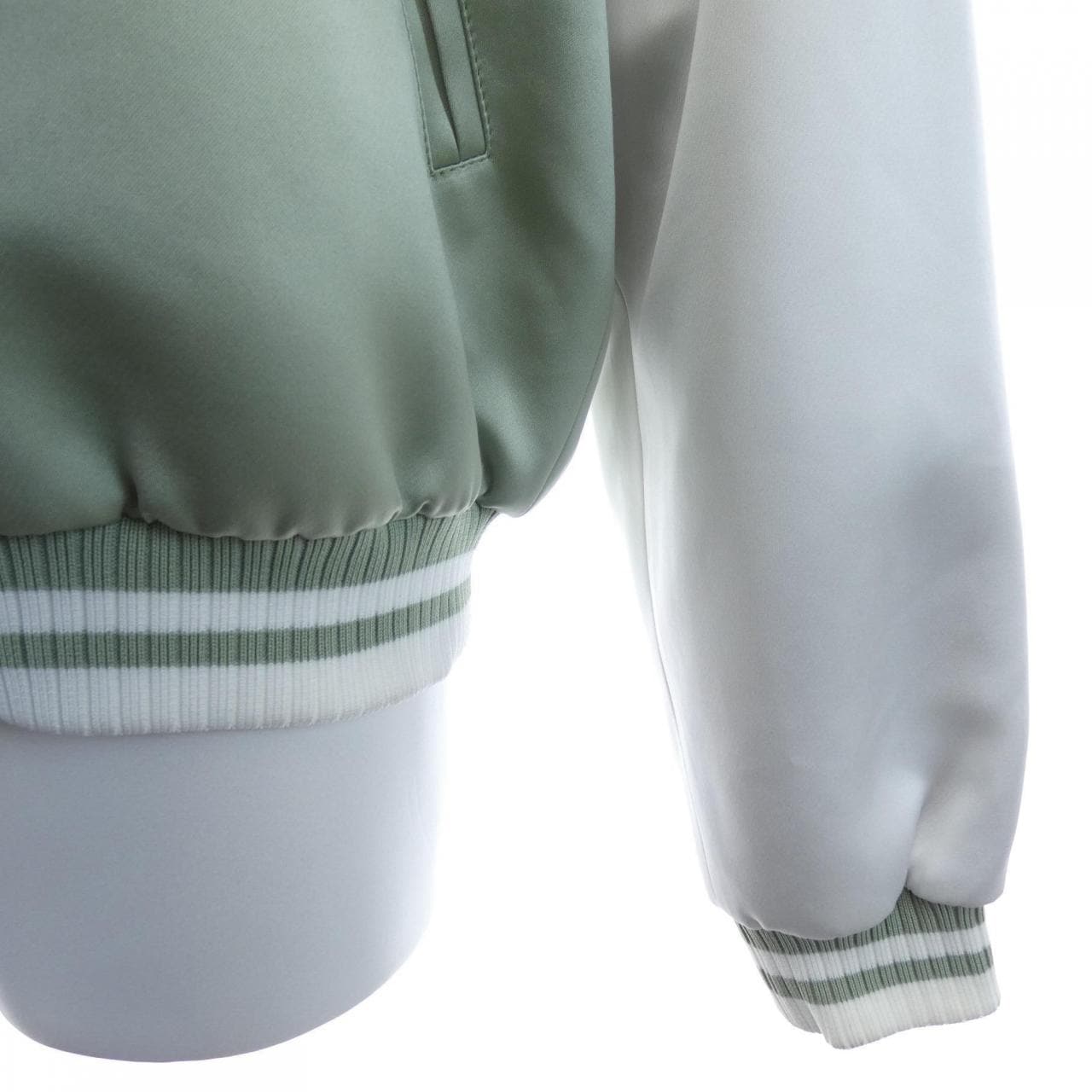 ルイヴィトン LOUIS VUITTON エンブロイダードスーベニアジャケット HQB99EGNO ブルゾン