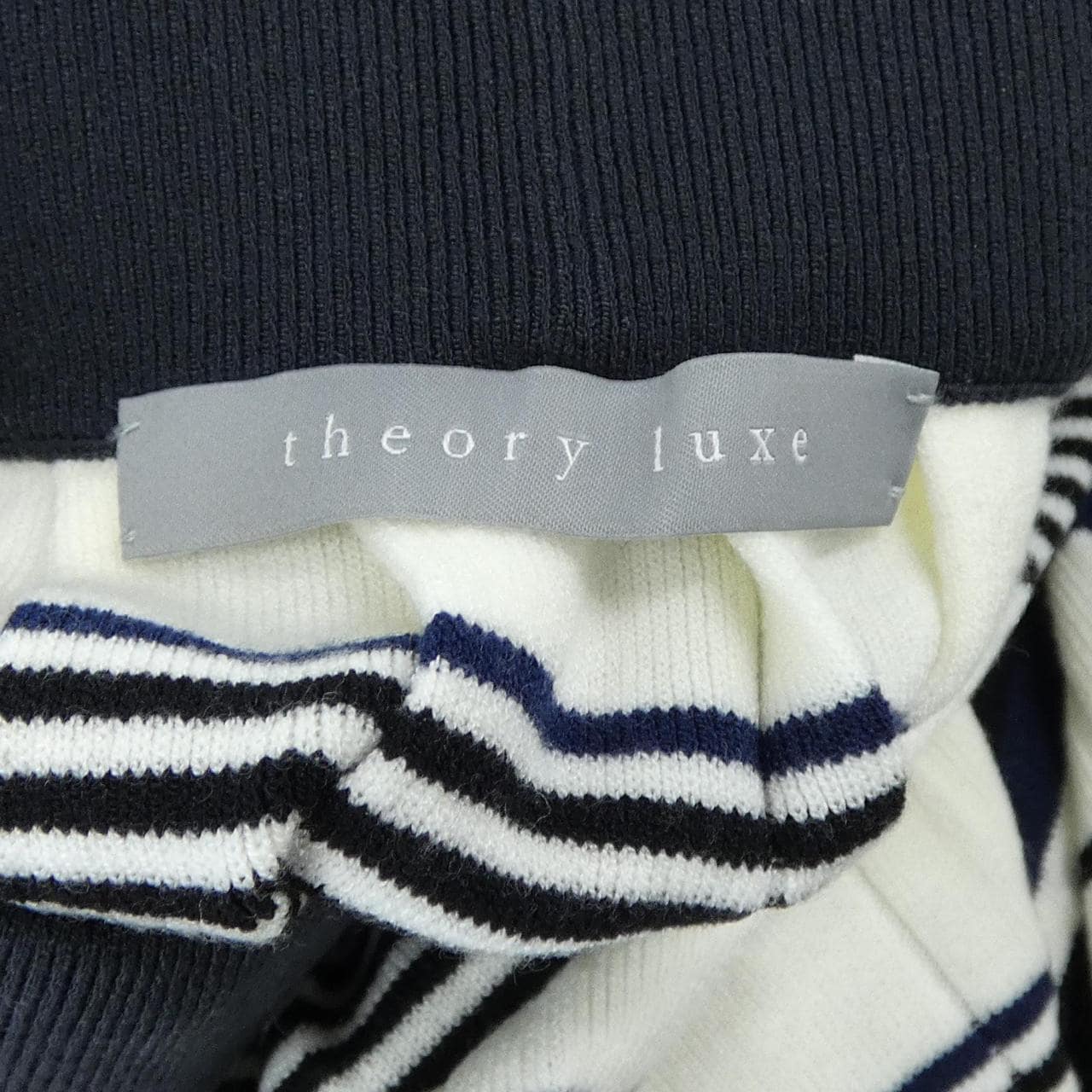 セオリーリュクス Theory luxe スカート