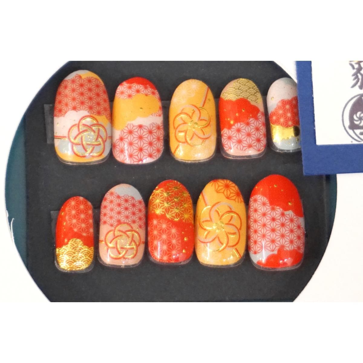 【新品】ネイルチップ　３点セット