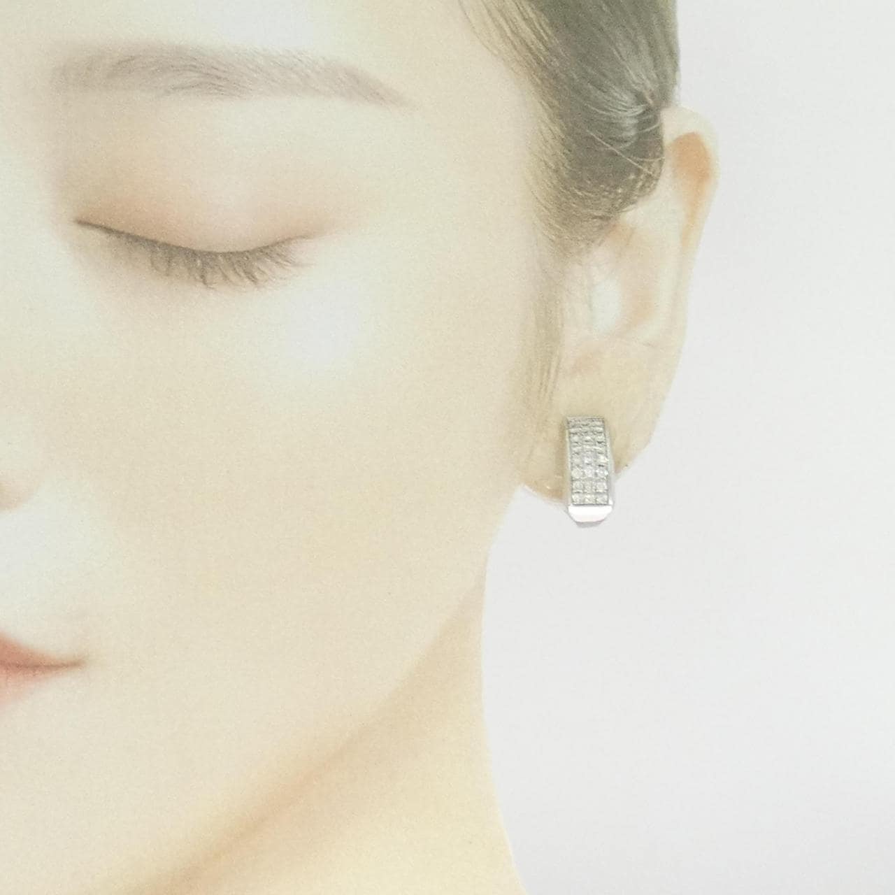 K18WG Diamond earrings/earrings 1.00CT