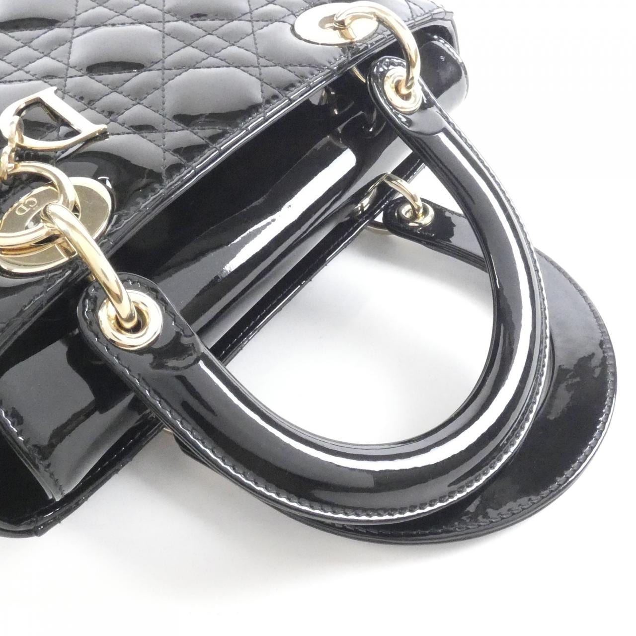 クリスチャンディオール レディ ディオール ミディアム M0565OWCB バッグ