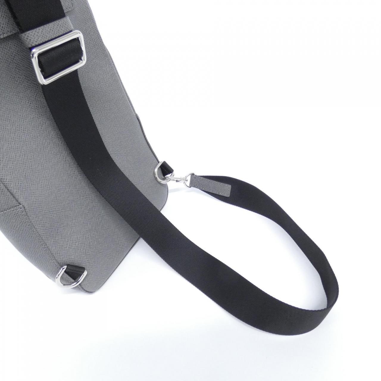 ルイヴィトン タイガ アヴェニュー スリングバッグ M30801 ショルダーバッグ