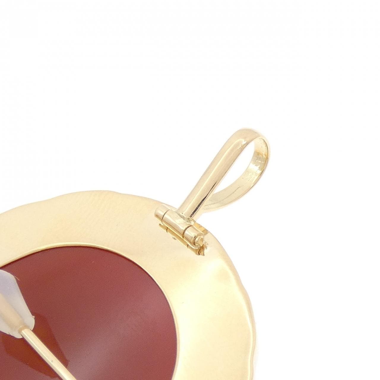 K18YG agate cameo brooch