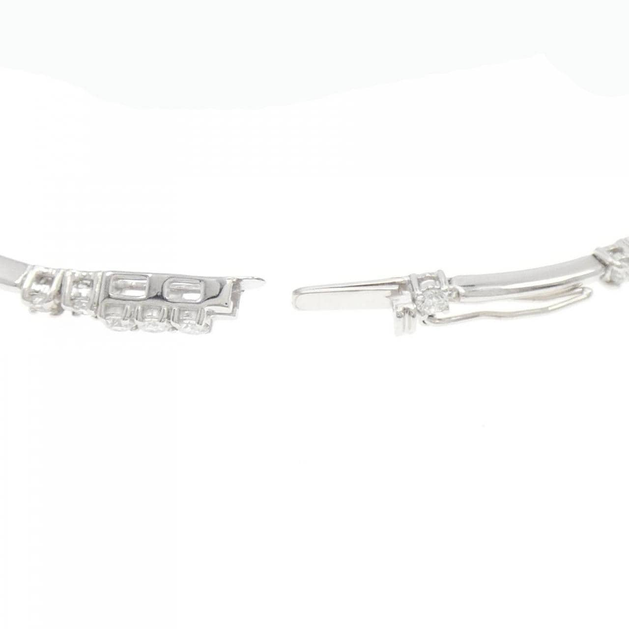 K18WG Diamond bracelet 1.50CT