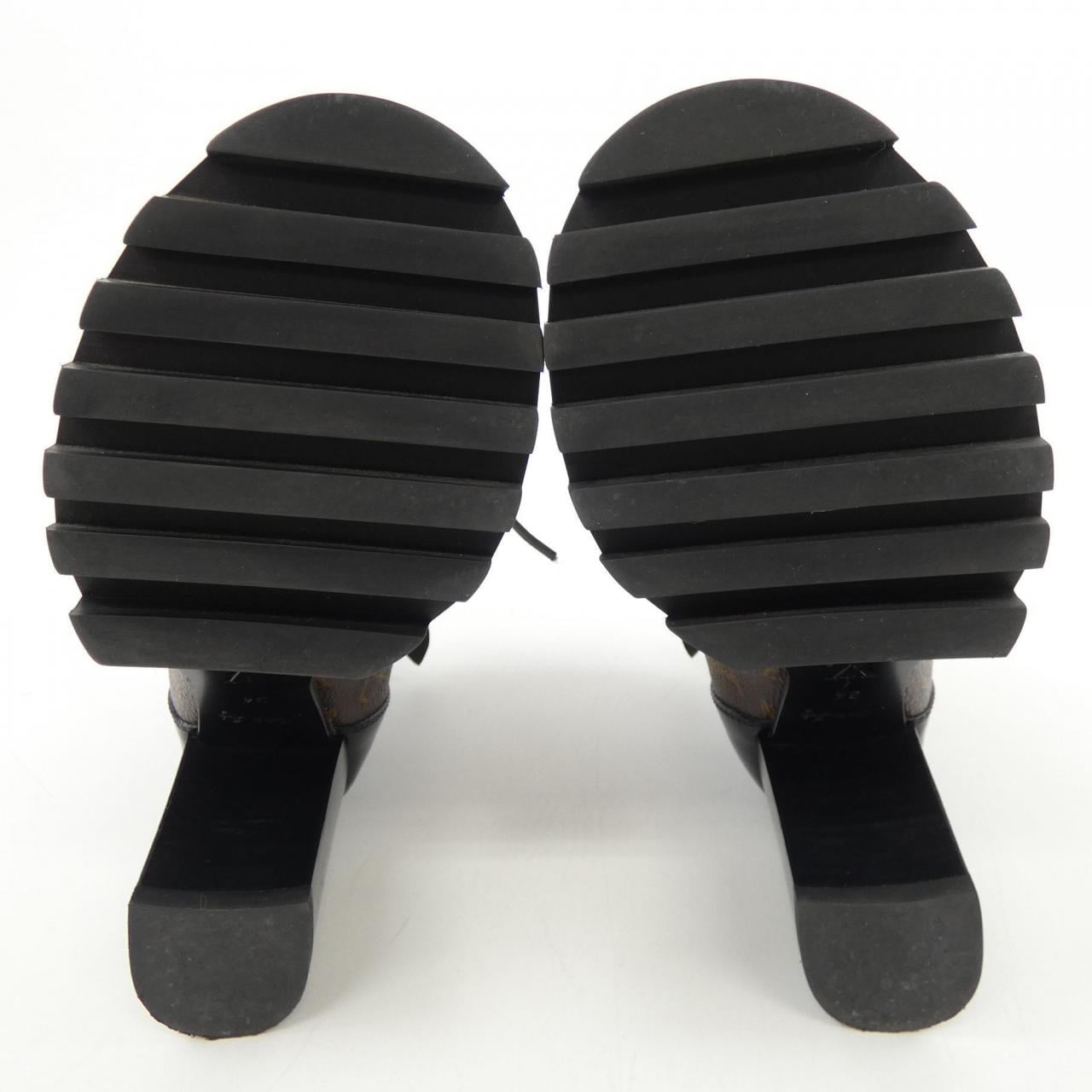 ルイヴィトン LOUIS VUITTON スタートレイルライン ブーツ