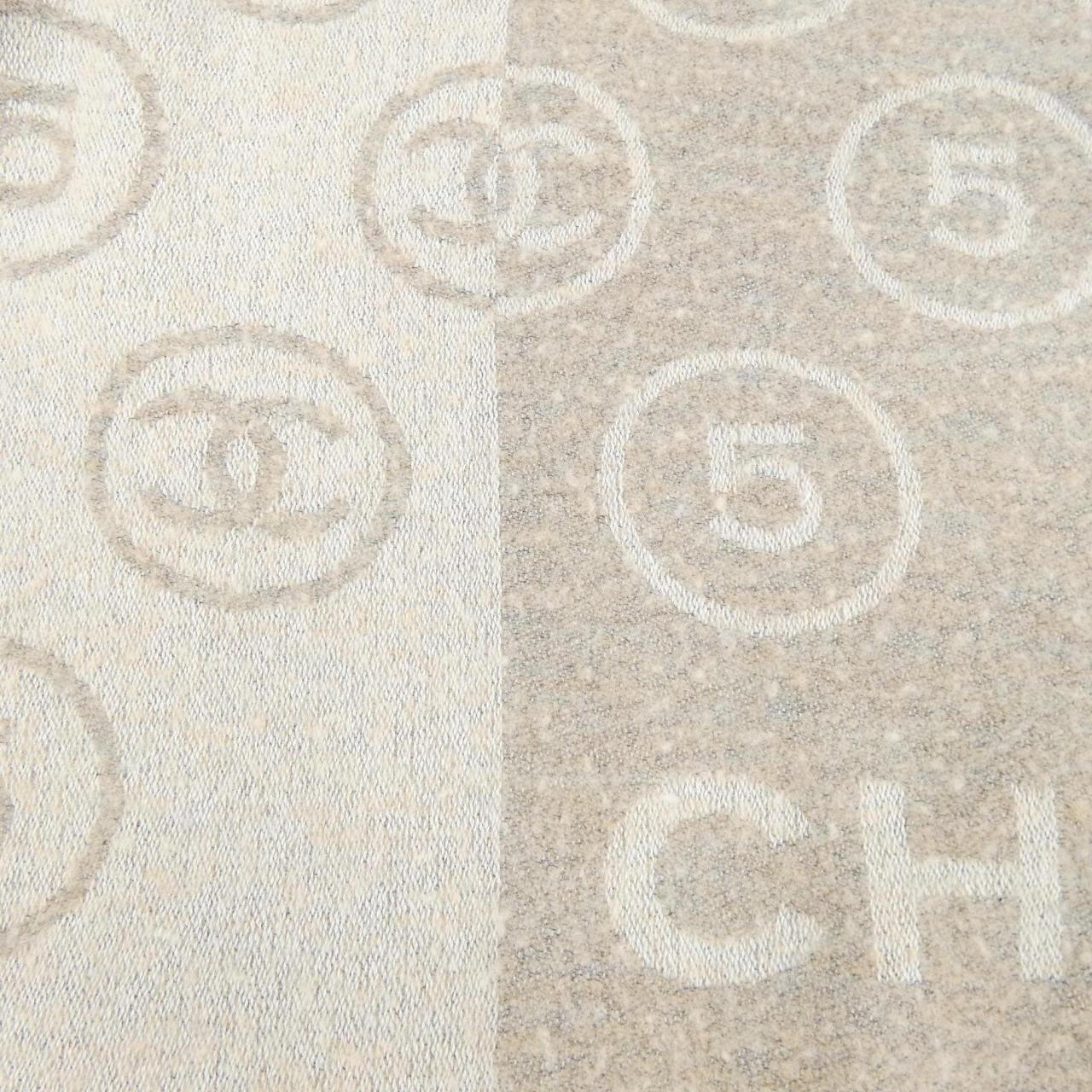 CHANEL STOLE
