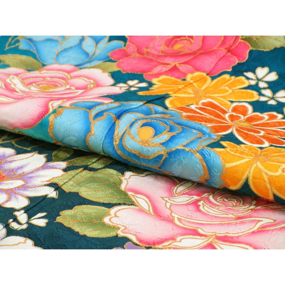 振袖　友禅金彩加工　刺繍入りボカシ染