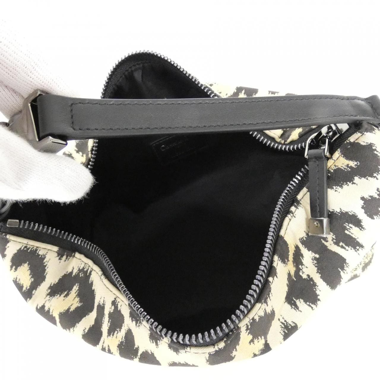 クリスチャンディオール ディオール トラベル ノマド ポーチ S5554BLNC ポーチ