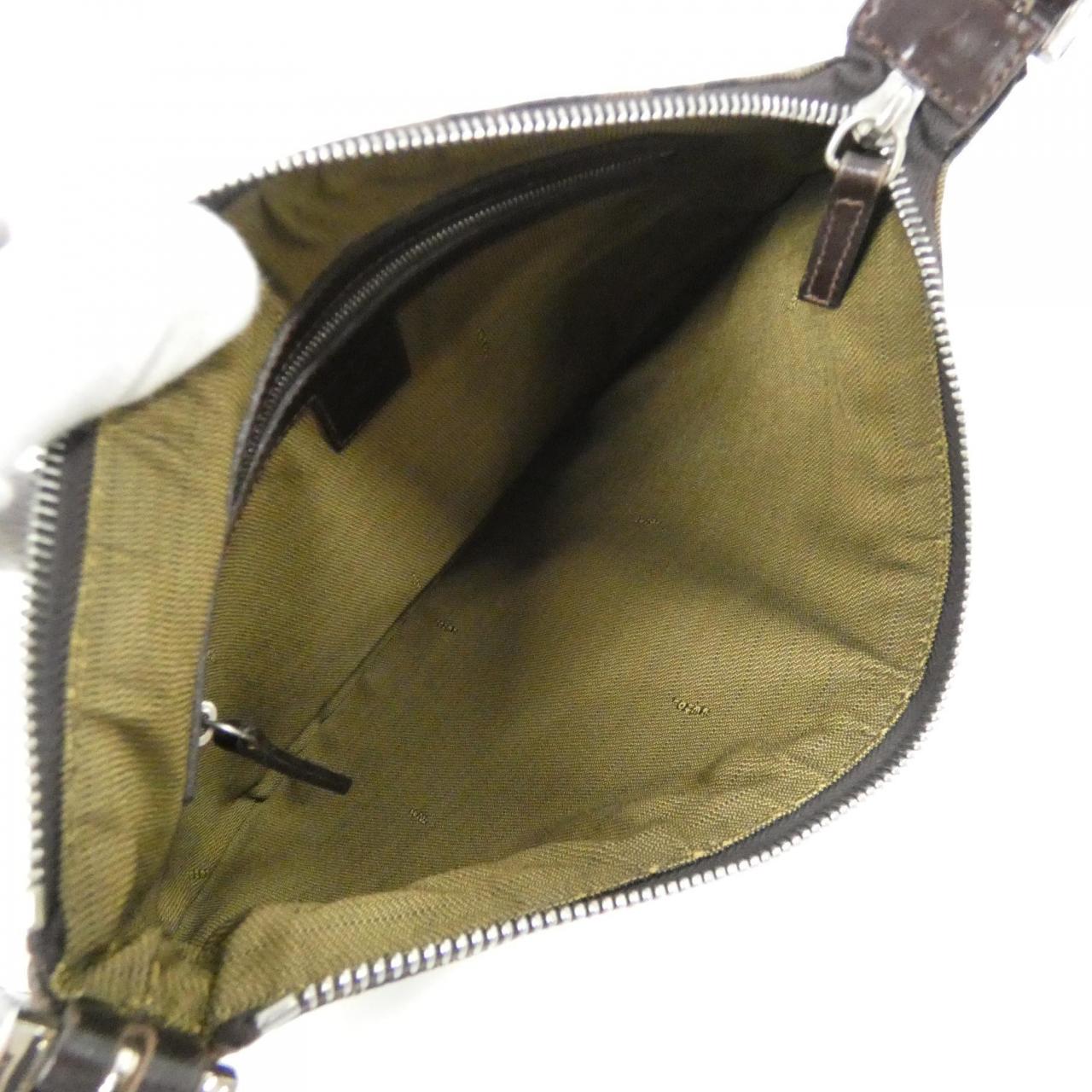 【ヴィンテージ】フェンディ 15886 ショルダーバッグ