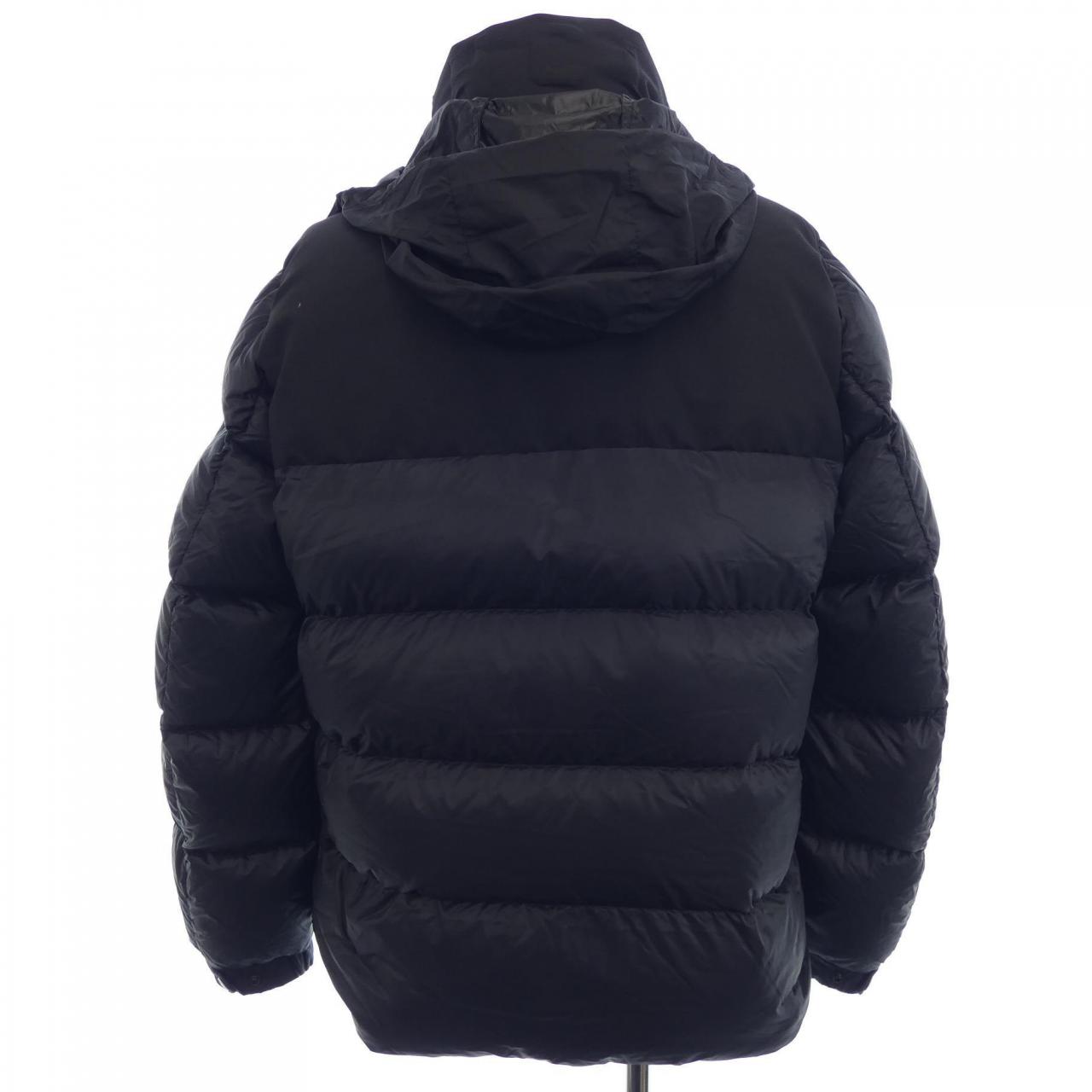 モンクレール MONCLER ダウンジャケット