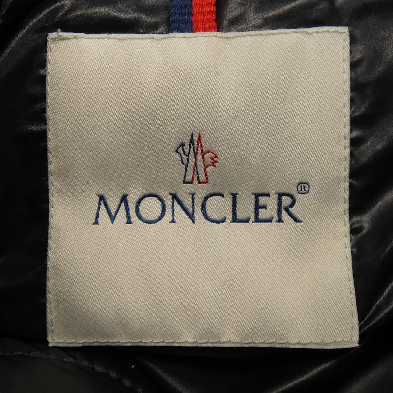 モンクレール MONCLER ダウンジャケット