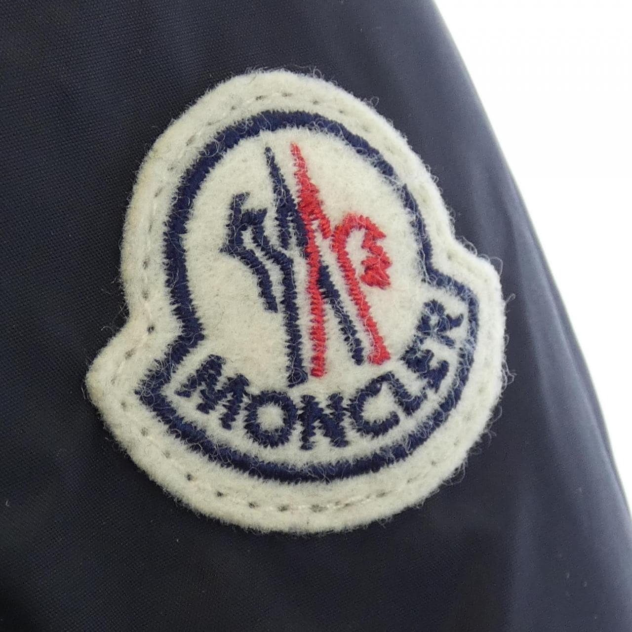 モンクレール MONCLER ダウンジャケット