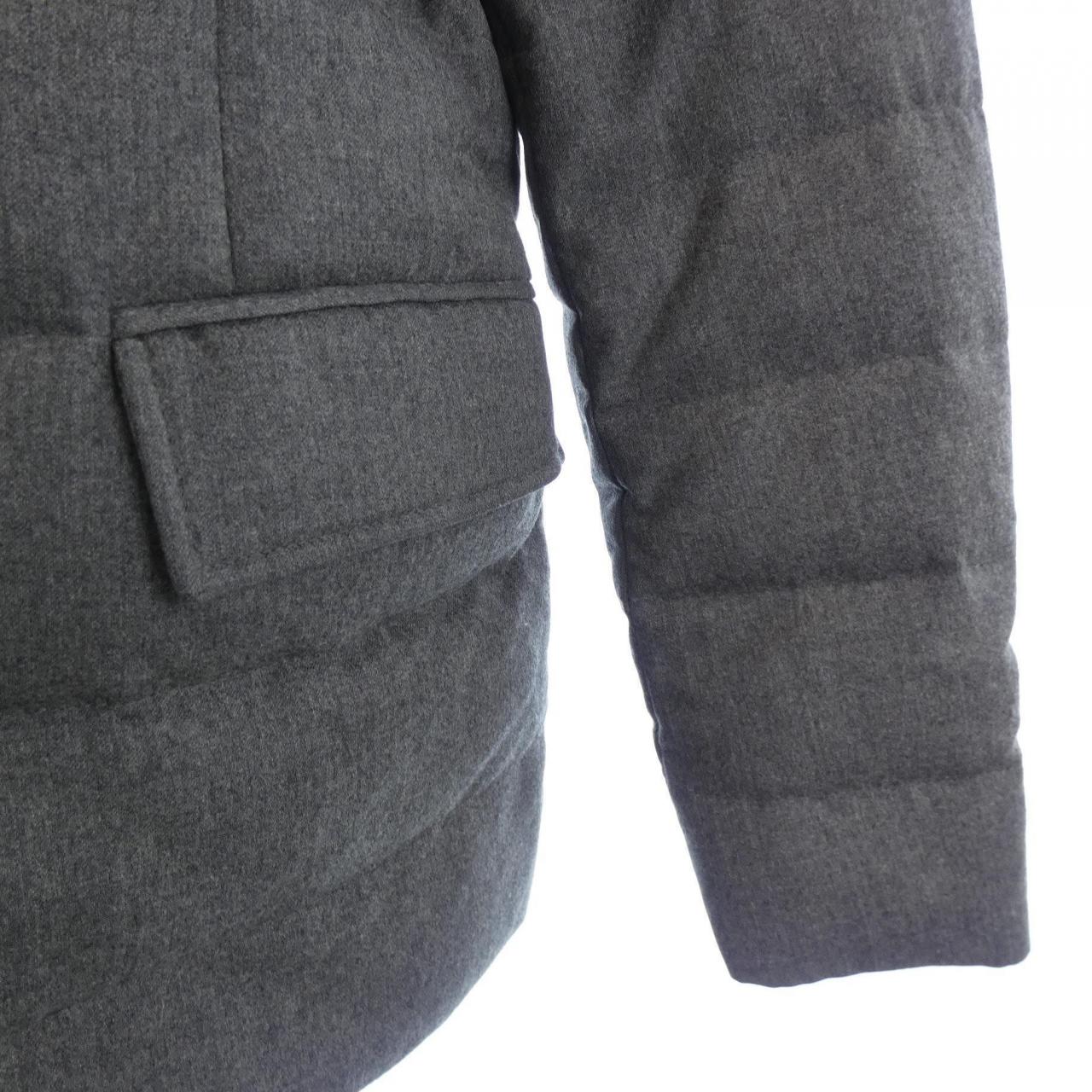 モンクレール MONCLER ダウンジャケット
