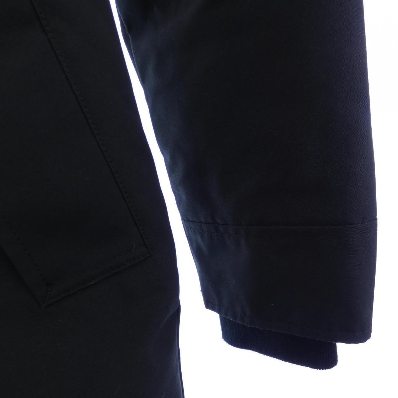 カナダグース CANADA GOOSE ダウンジャケット