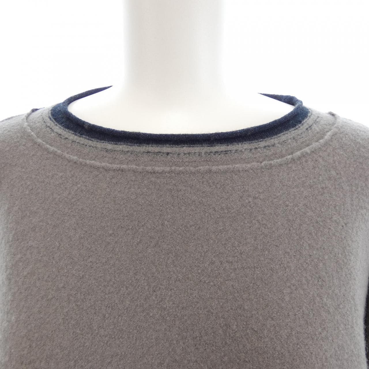 フォーティーファイブアールピーエム 45 RPM ポンチョ