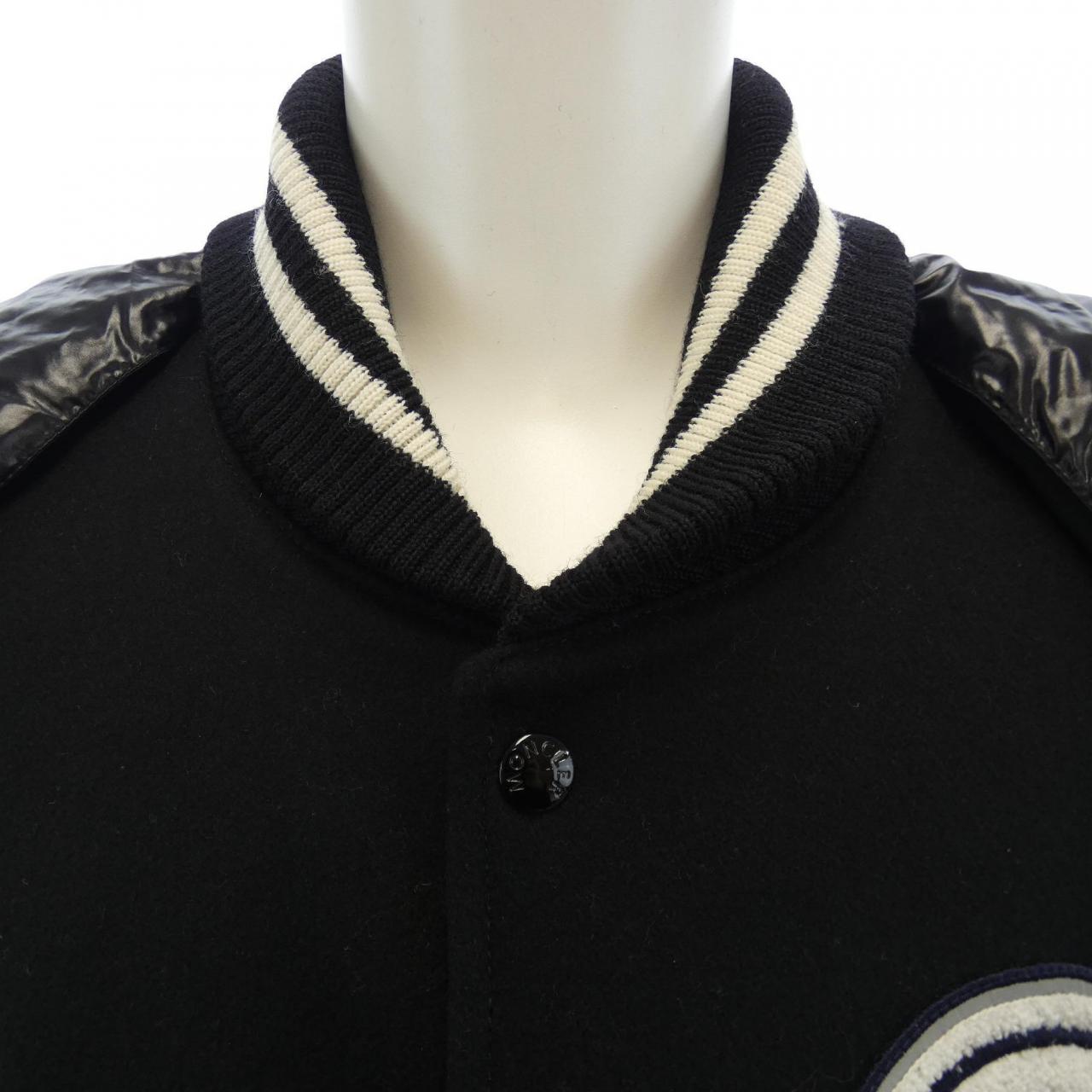 モンクレール MONCLER ダウンジャケット