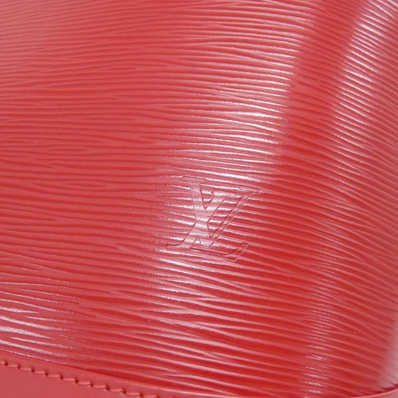 ルイヴィトン エピ アルマ GM M4032E バッグ