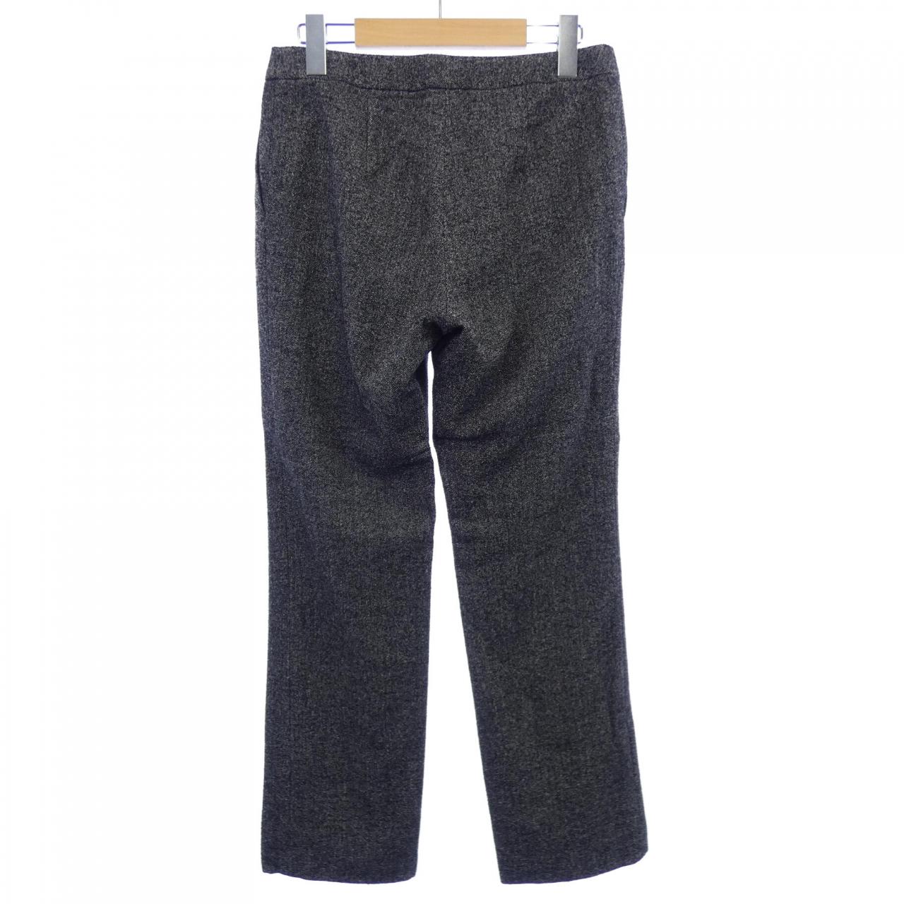 バジーレ28 BASILE 28 スーツ