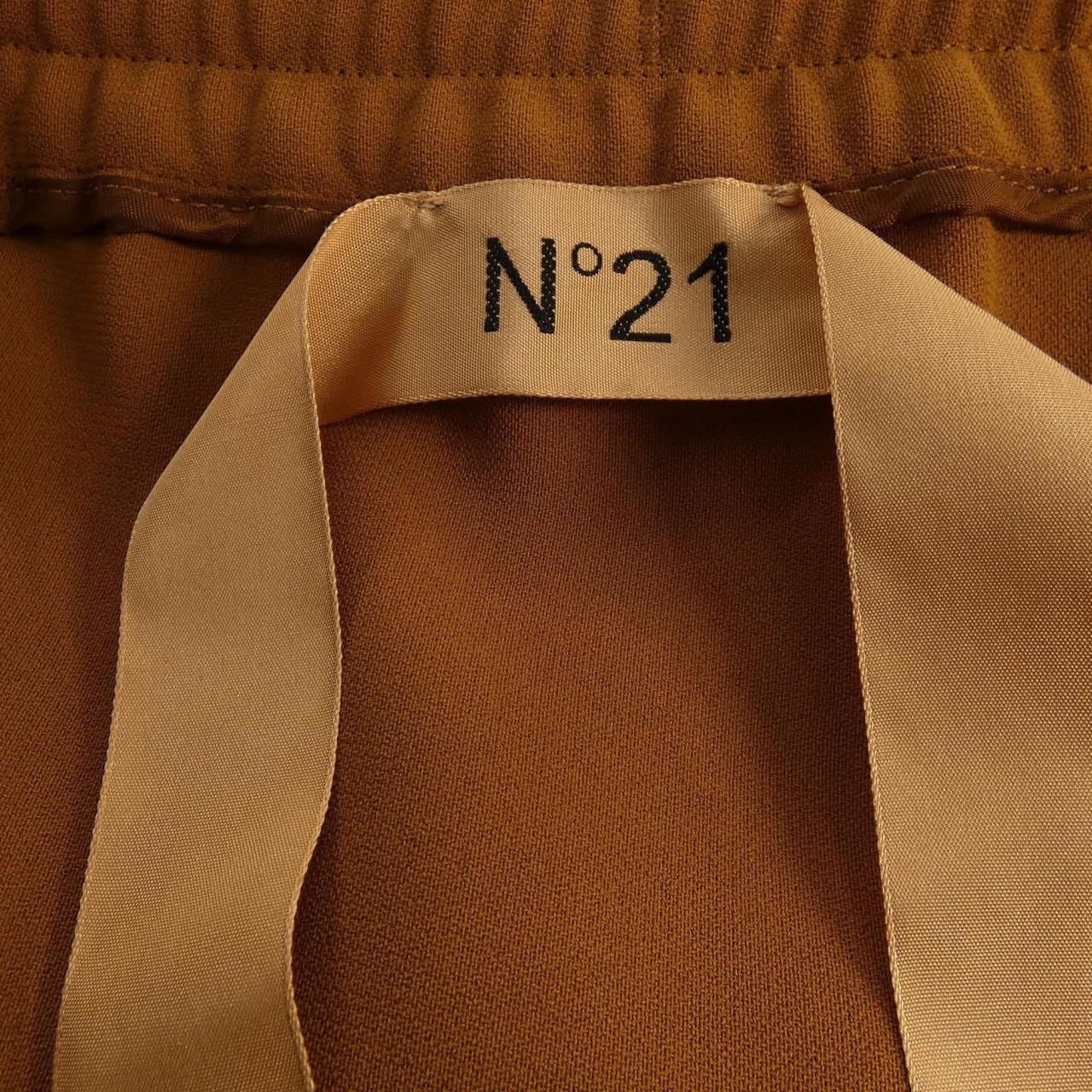 ヌメロヴェントゥーノ N°21 181-C051-5395 スカート