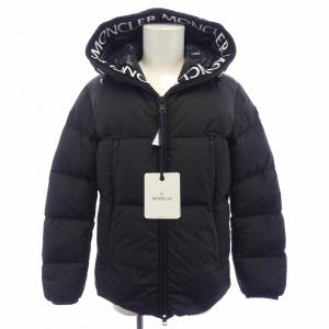 モンクレール MONCLER ダウンジャケット