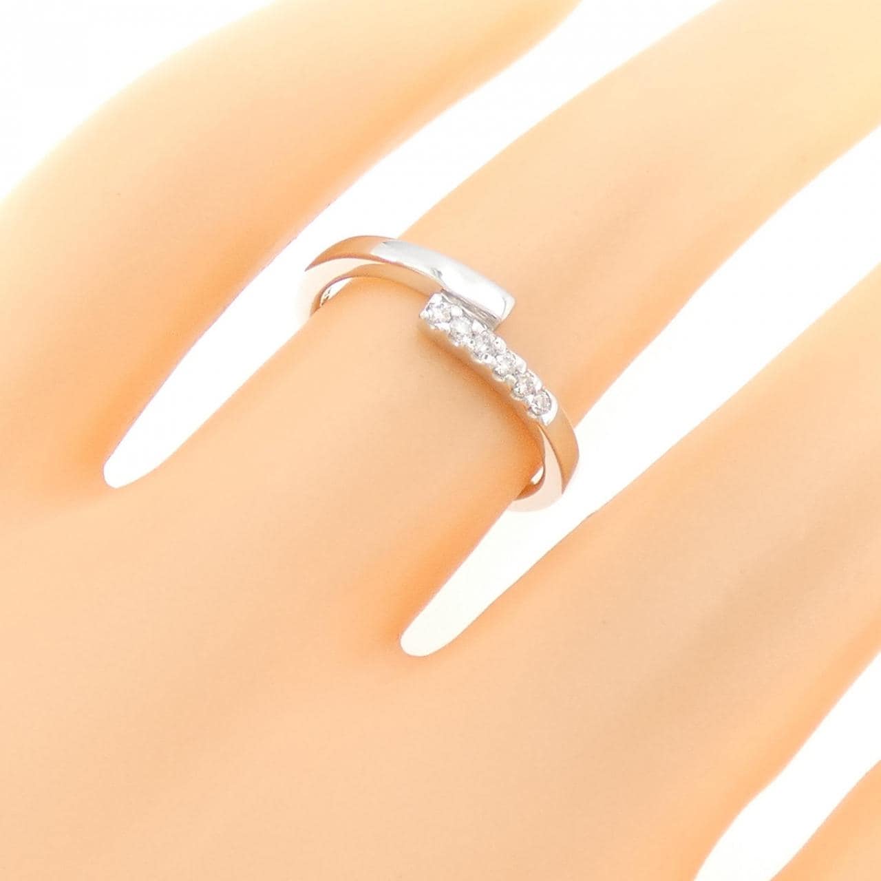 エテ ダイヤモンド リング 0.06CT