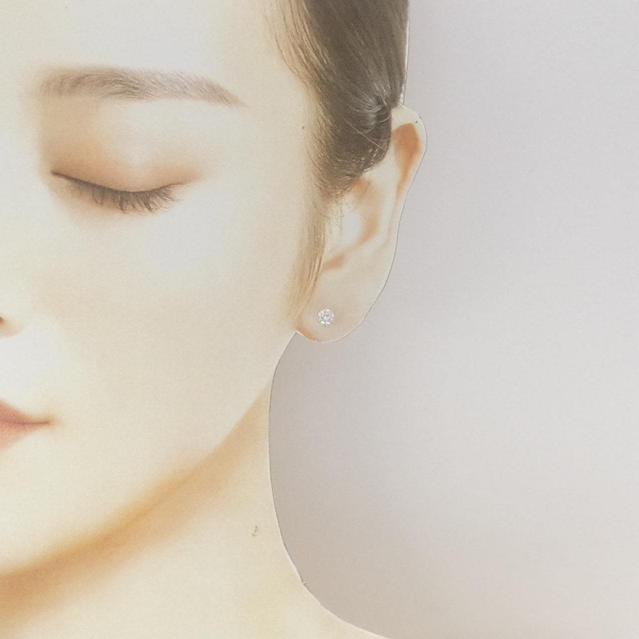 PT900 ダイヤモンド ピアス 0.290CT 0.300CT I-K SI2 VG-GOOD