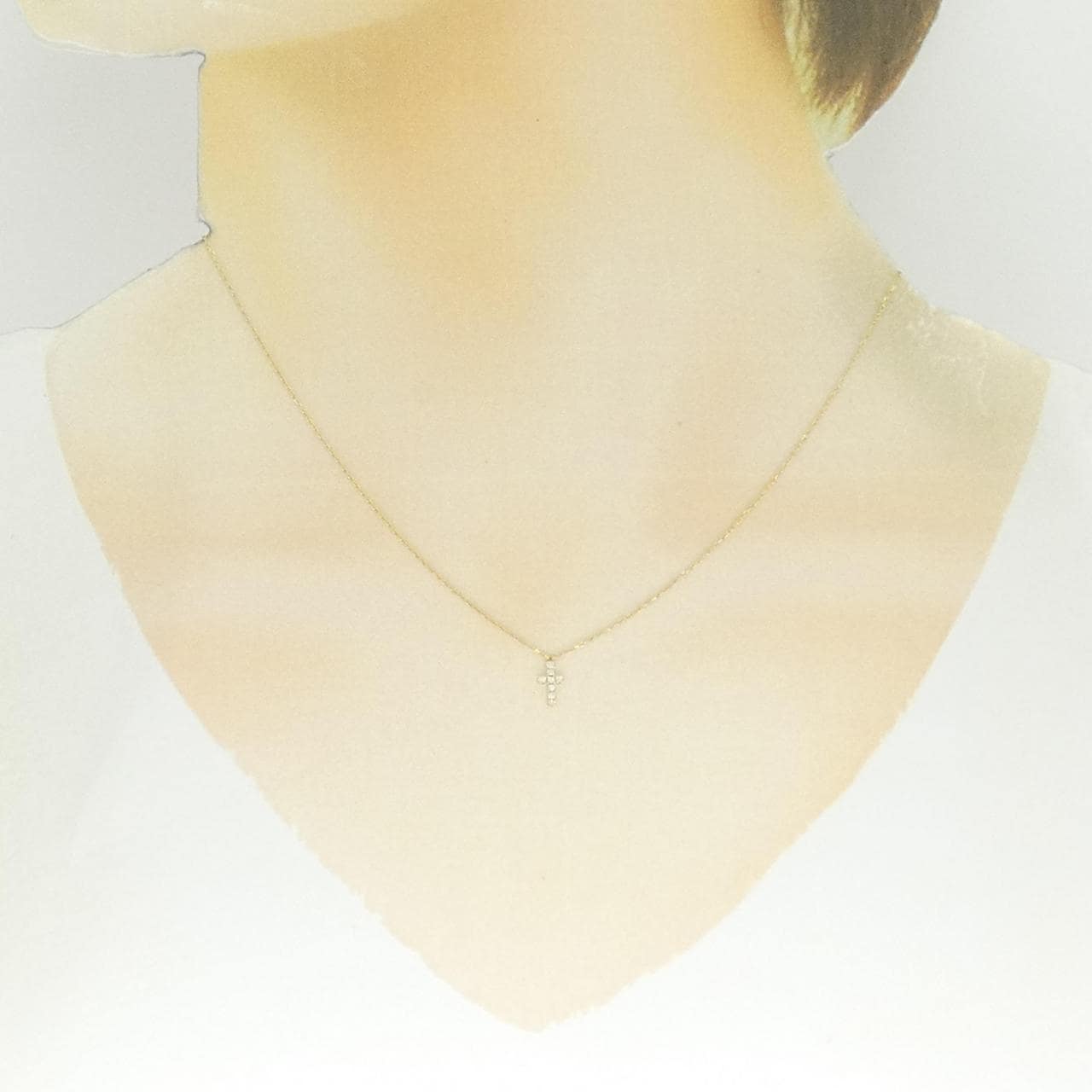 アーカー クロスパヴェ ネックレス 0.05CT