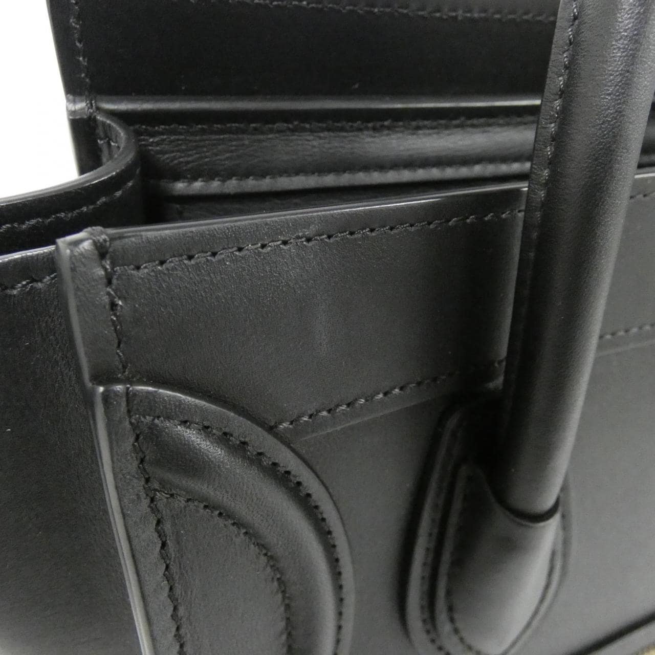 セリーヌ ラゲージ ナノ ショッパー 189243HSC バッグ