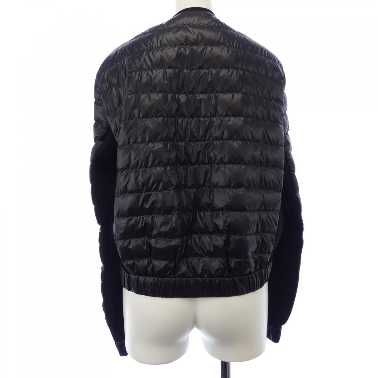モンクレール MONCLER BARNEVILLE ダウンジャケット