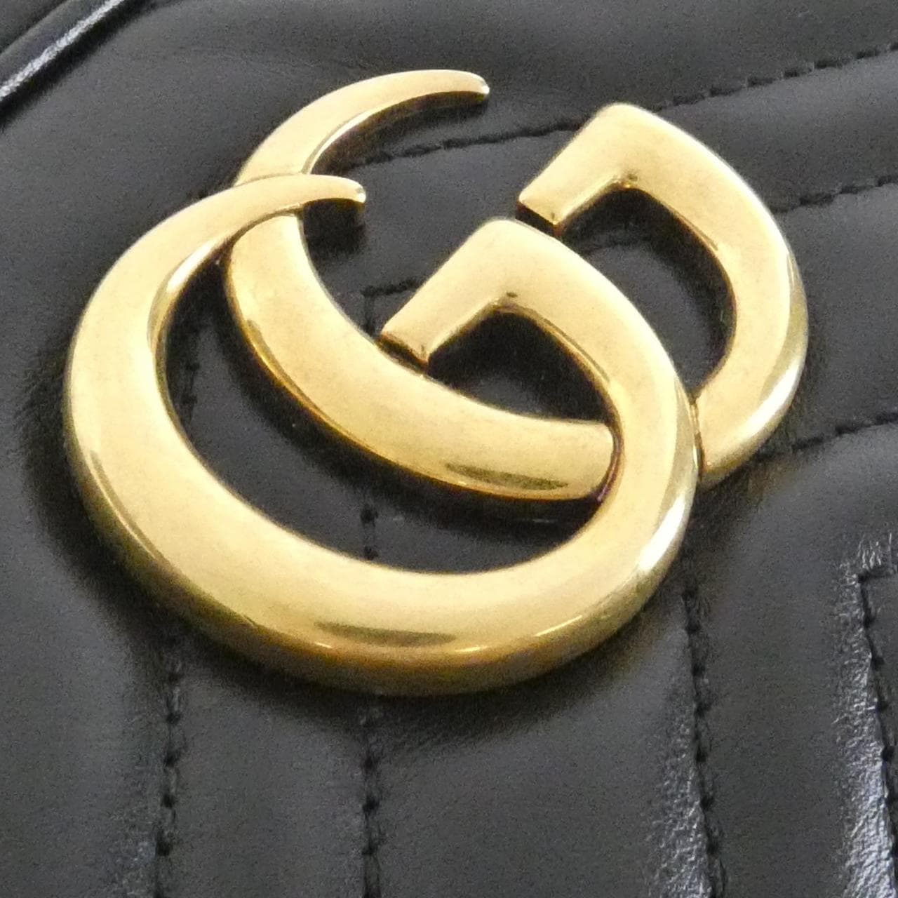 グッチ GG MARMONT 447632 DTD1T ショルダーバッグ