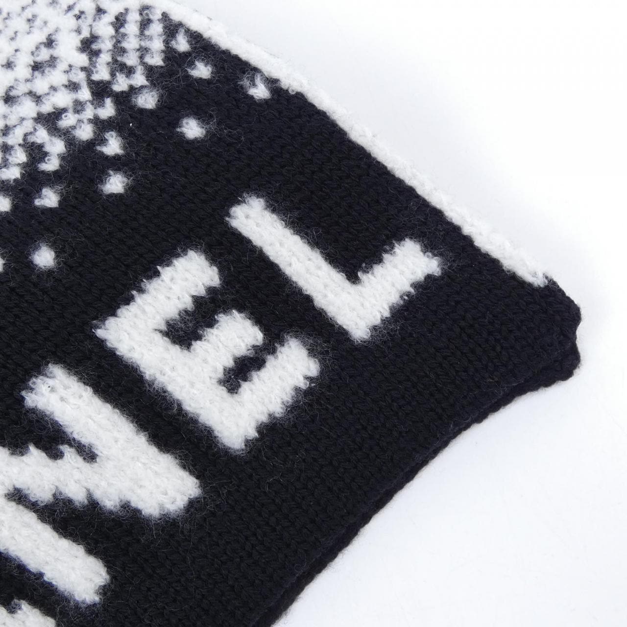 シャネル CHANEL AAB243B21443 MUFFLER