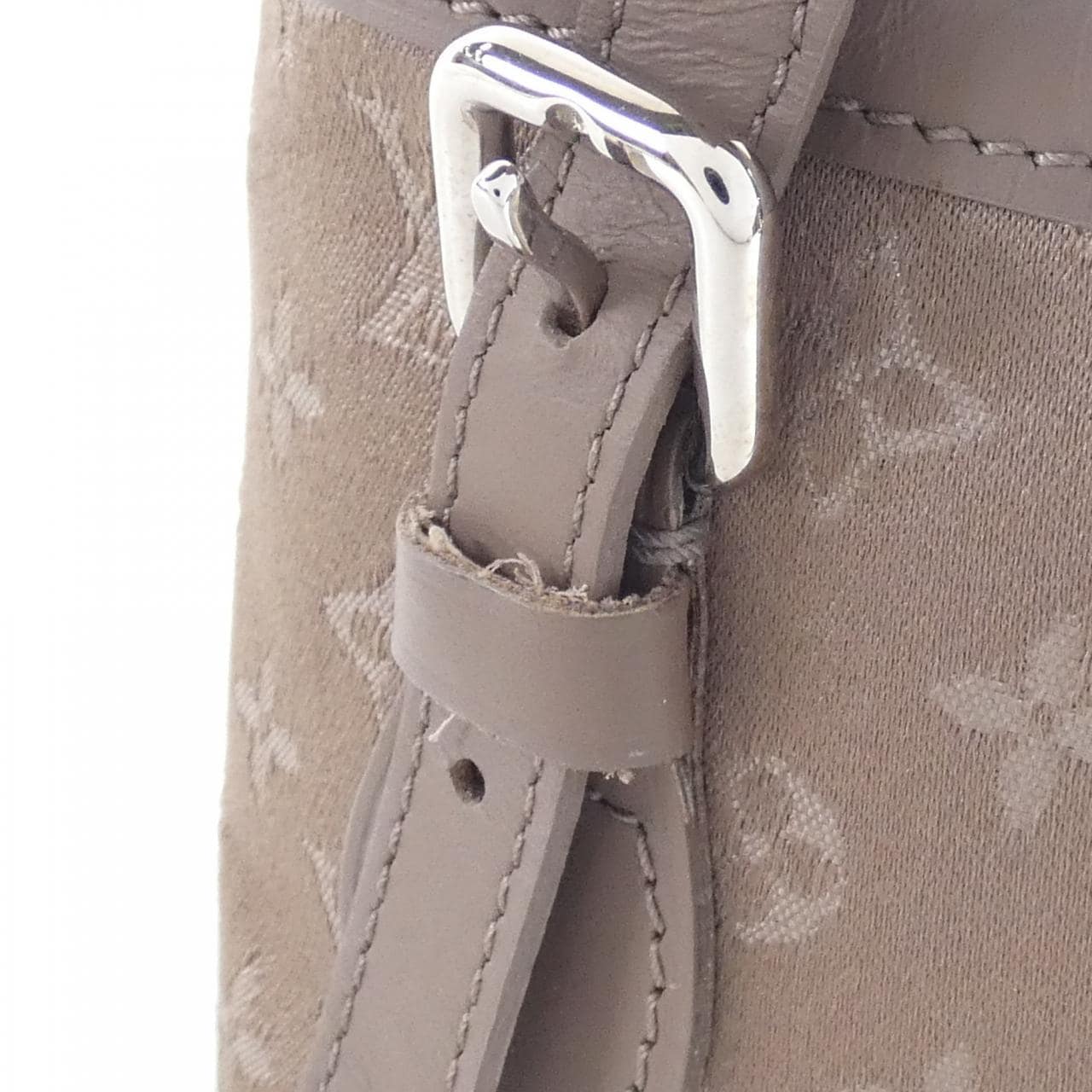 LOUIS VUITTON Monogram Satin 小水桶包 M92145