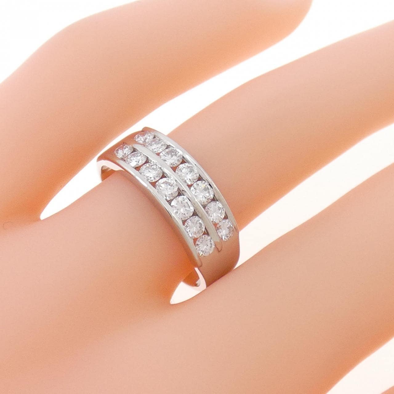 PT900 ダイヤモンド リング 0.70CT