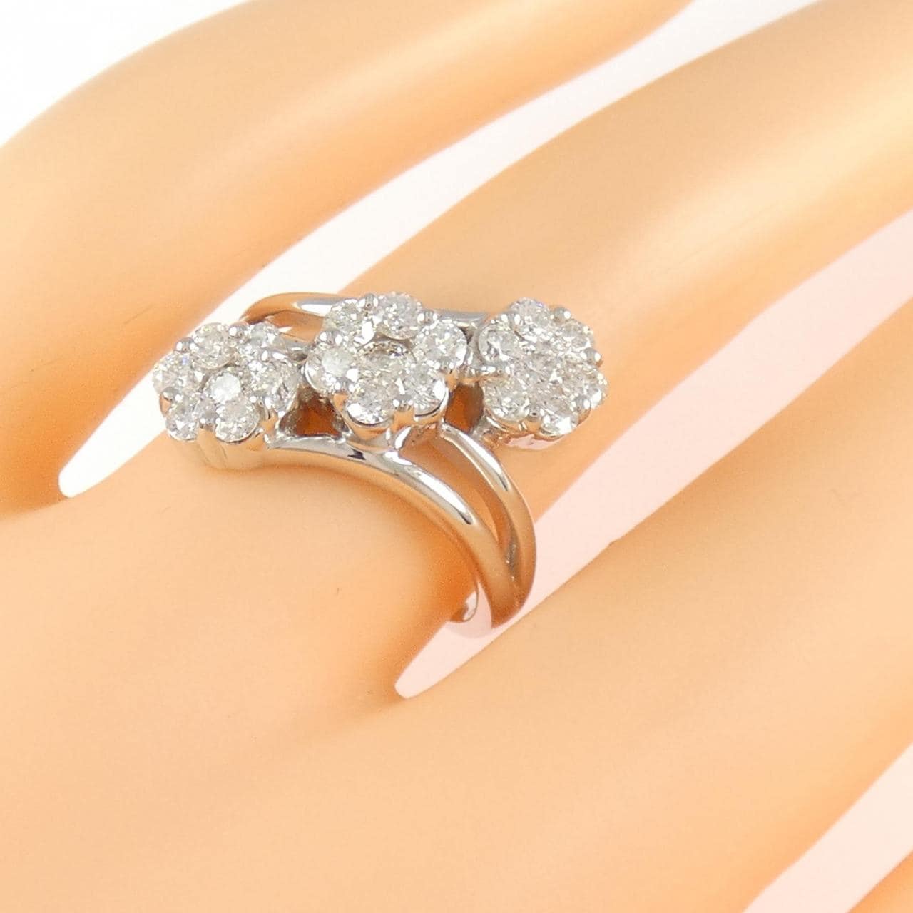 K18WG ダイヤモンド リング 1.00CT
