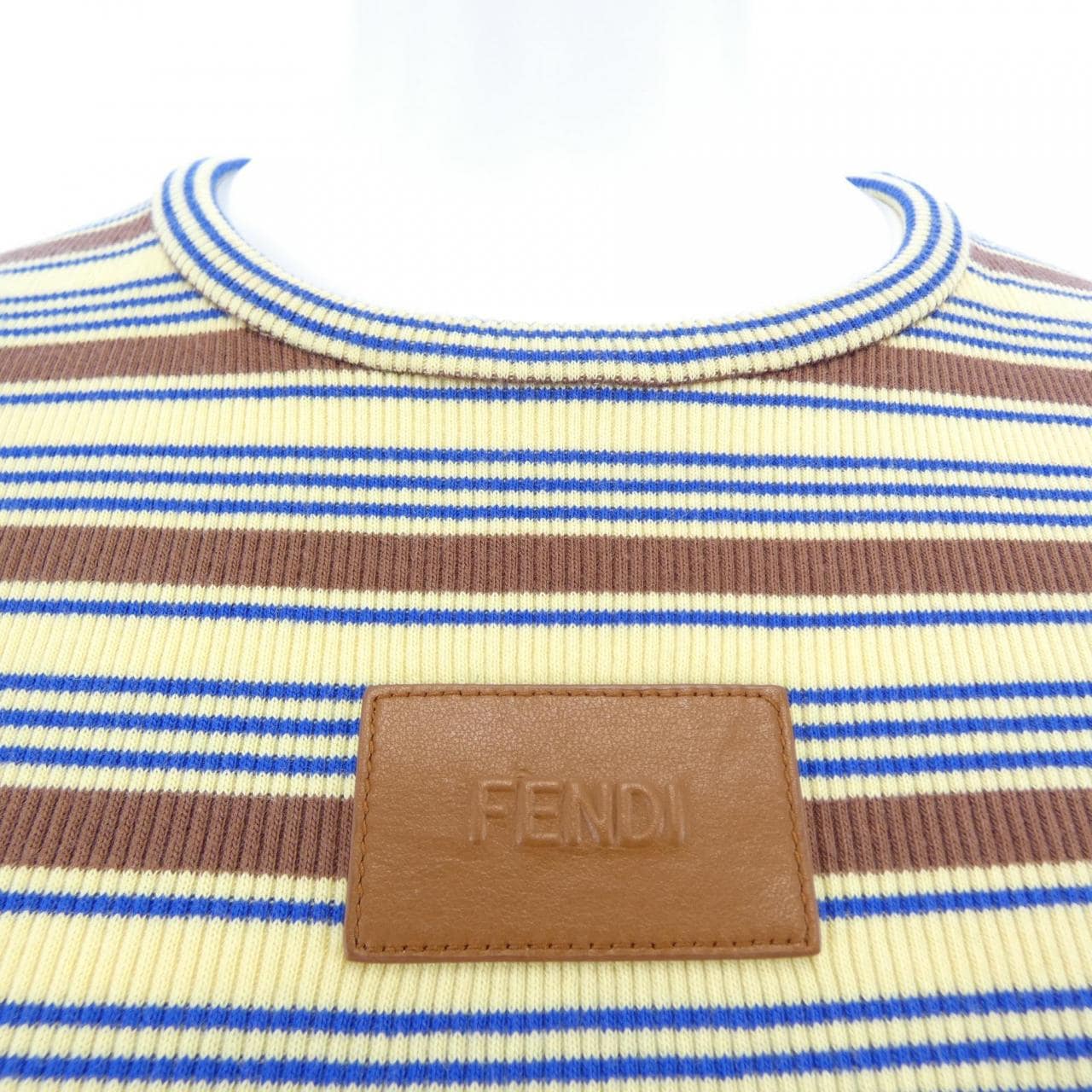 フェンディ FENDI FS8110 AW88 Tシャツ
